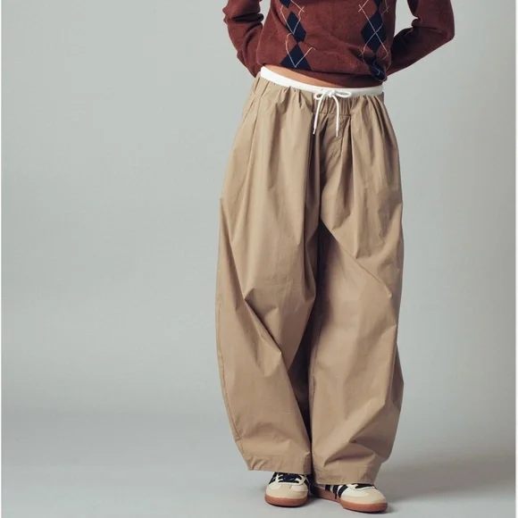 NEW! Urban Daisy Contrast Waist Cocoon Leg Khaki Pants, Women's Size’s S,M & L - Picture 5 of 9